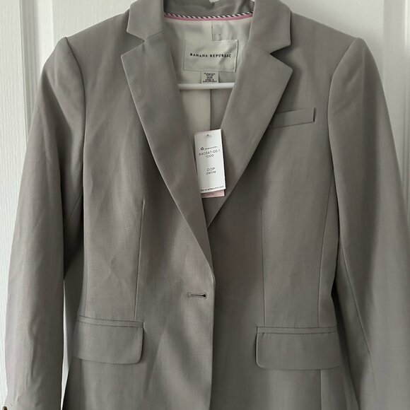 Banana Republic Wool blend Classic Blazer - Picture 1 of 8